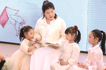 <br>          ■石家庄市复兴大街小学举行“绘本剧”演出（资料图片）<br><br>        