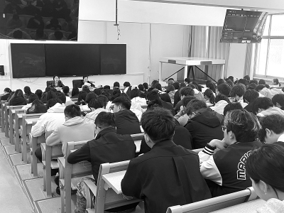 <br>          ■350余名志愿者参加了培训<br><br>        